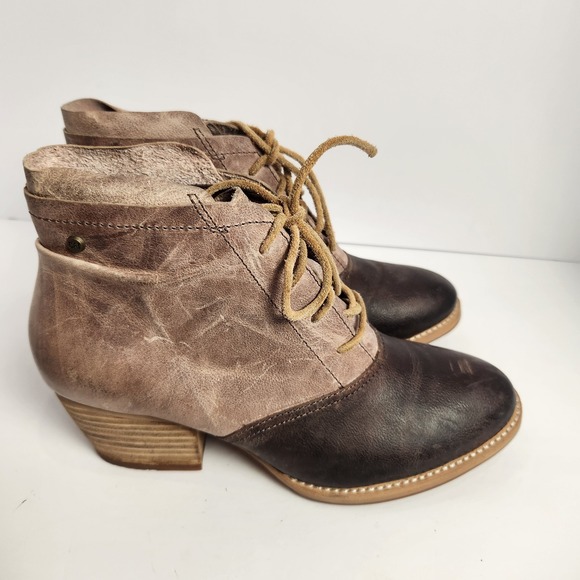 CAT Caterpillar Women's Block Heel Marlowe Two Color Booties Size 7W - Picture 4 of 6